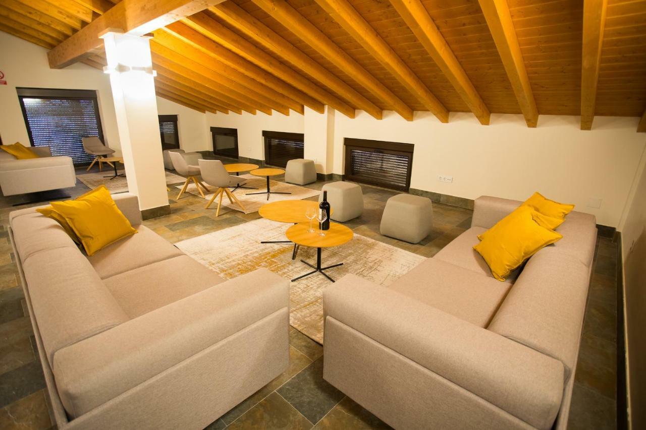Villa Lucerna Sports & Hotel Resort Vigo de Sanabria Dış mekan fotoğraf